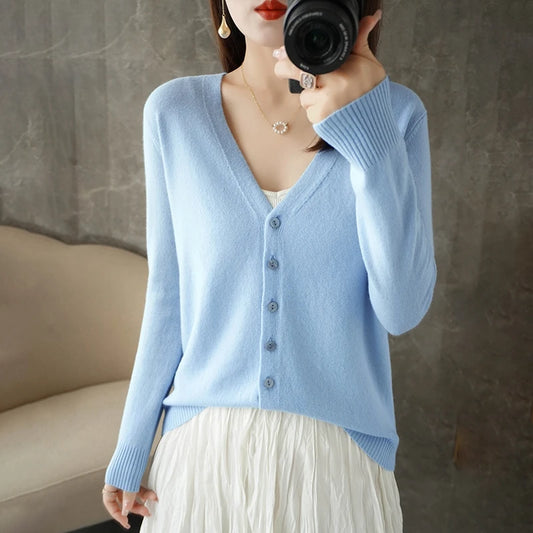 2025 new V-Neck Temperament Small Fragrance Women's Knitted Sweater Coat Special Cardigan ZHI D035